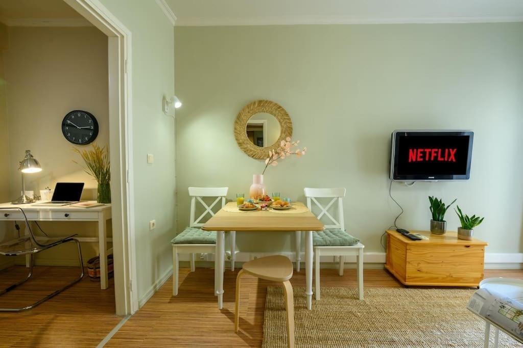 Meraki Down Town Apartment コルフ島 エクステリア 写真